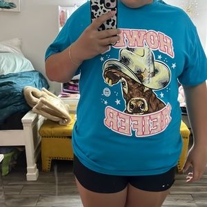 I am selling a cow T-shirt brand is it H&M brand new never has been worn